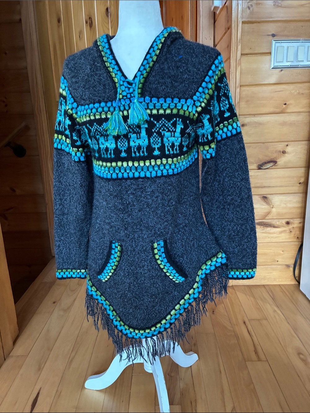 Alpaca hooded sweater